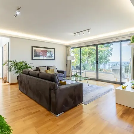 Guest house Modern Contemporary 3 Bedroom Apart Funchal (Madeira)